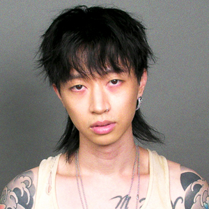 医生掀开奶罩边躁边狠狠躁视频
